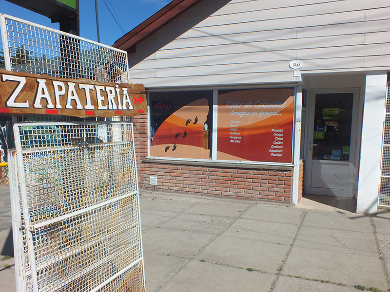 zapatería patagonia en la guia esquel