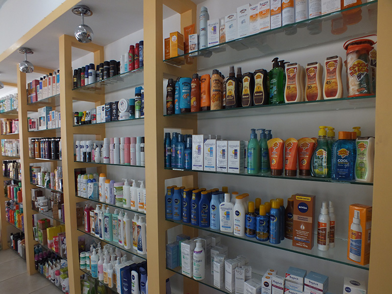 Farmacia del Barrio en La Guia Esquel