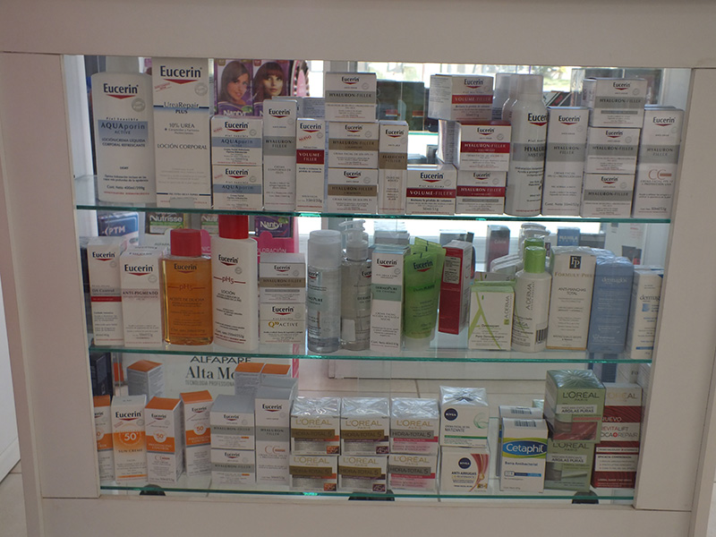 Farmacia del Barrio en La Guia Esquel