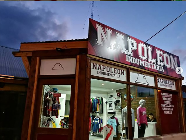 Napoleon Indumentaria en La Guia Esquel