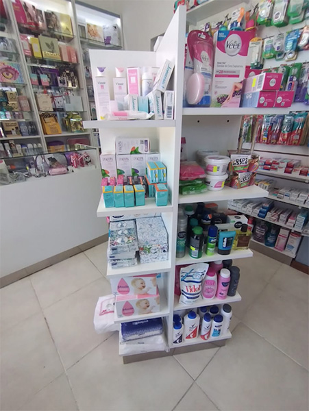 Farmacia_Austral_en_La_Guia_Esquel