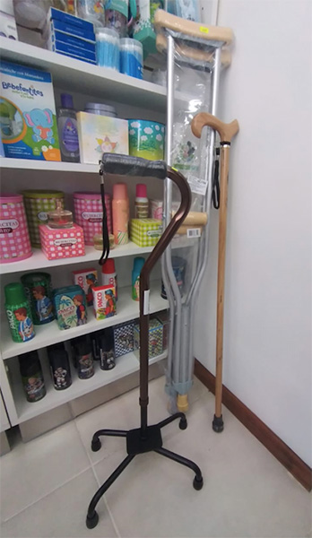 Farmacia_Austral_en_La_Guia_Esquel