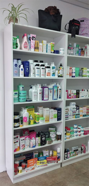 Farmacia_Wuest_en_La_Guia_Esquel
