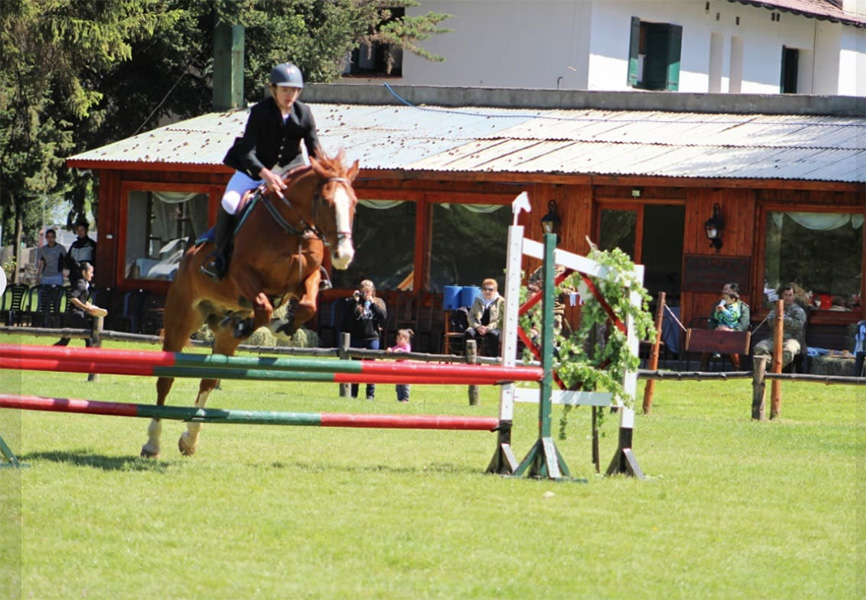 Los_Pinos_Equitación_en_La_Guia_Esquel