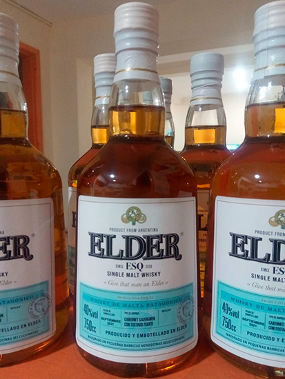 Destileria Elder en La Guia Esquel