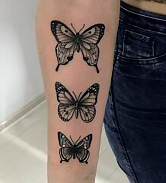 Emi_Mogliani_tattoo_en_La_Guia_Esquel