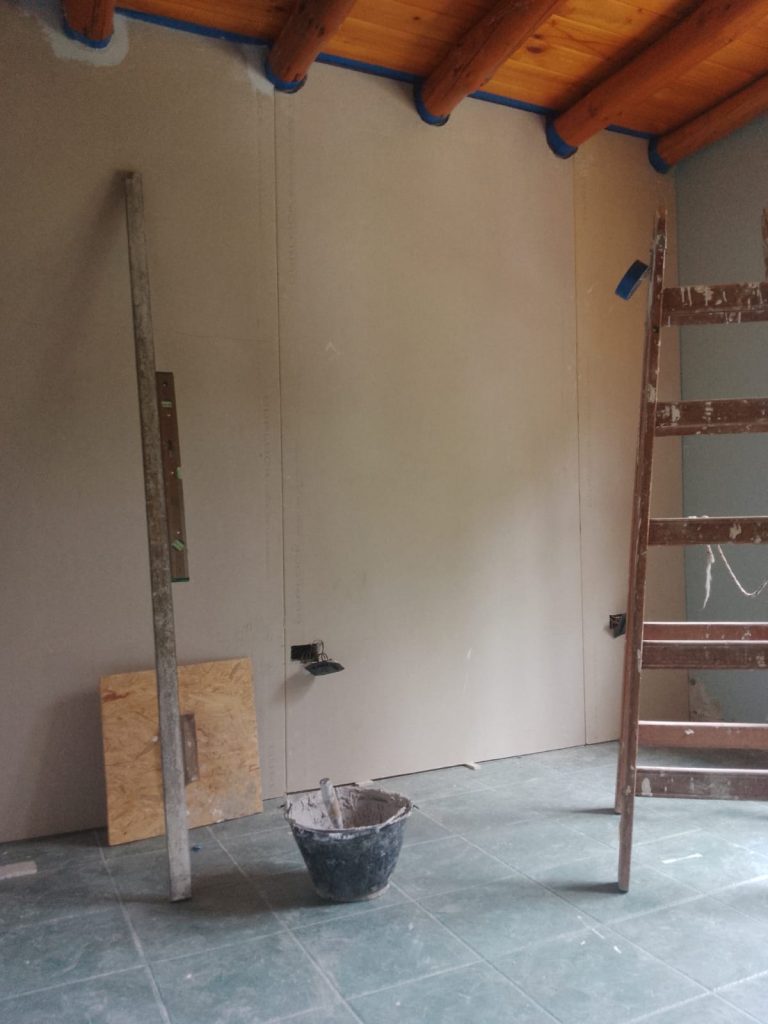 Juan Construye_ Constructora_ en La Guia Esquel