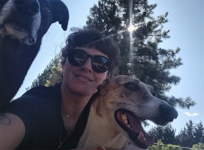 Camila_cuida_tu_hogar_y_tus_mascotas_en_La_Guia_Esquel