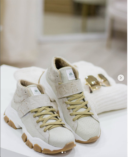 Rino_Shoes_en_La_Guia_Esquel