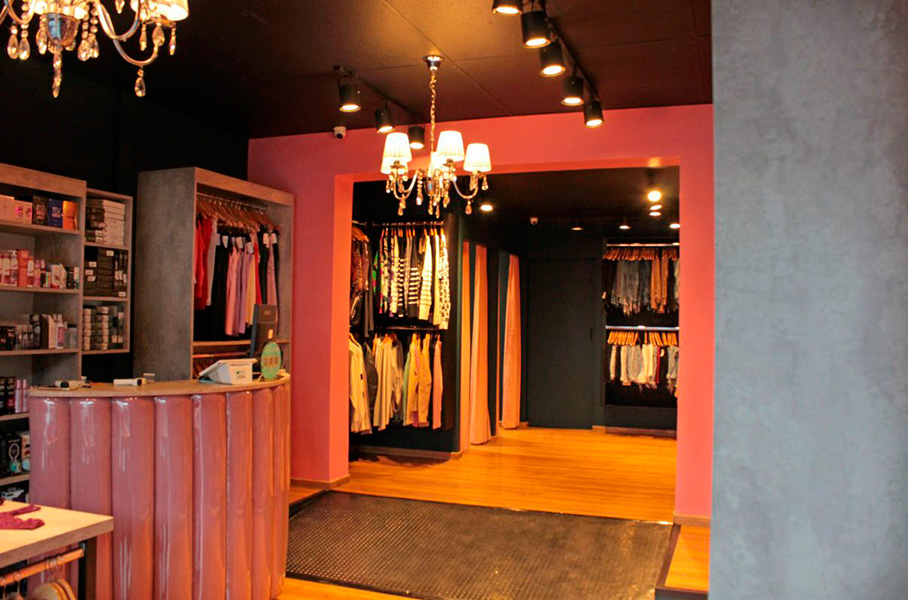 Regina_Lencería_Sexshop_en_La_Gui_Esquel