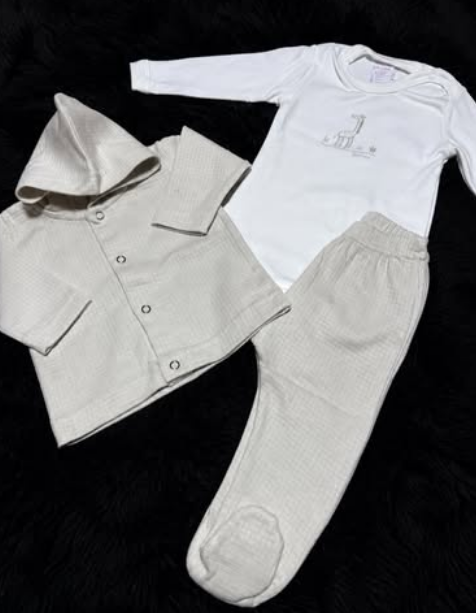 chicho_ropa_de_bebe_en_La_guia_esquel.