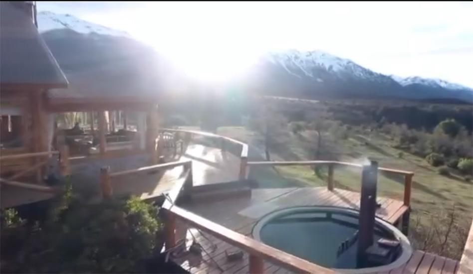 Pueblo_Alto_Lodge_canopy_en_la_guia_esquel_